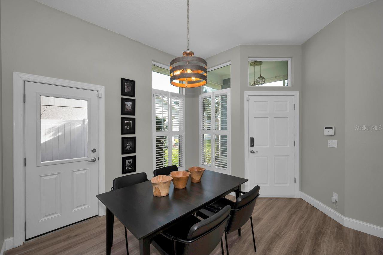 SUMMER LAKES - Residential