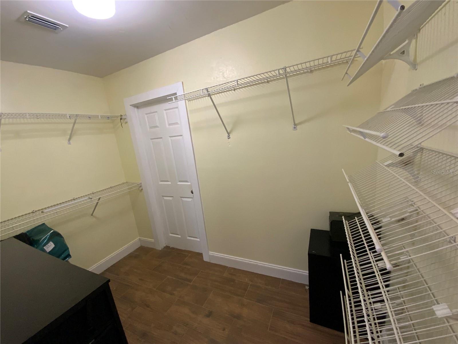 LAKEVIEW ACRES UNIT 01 - Residential