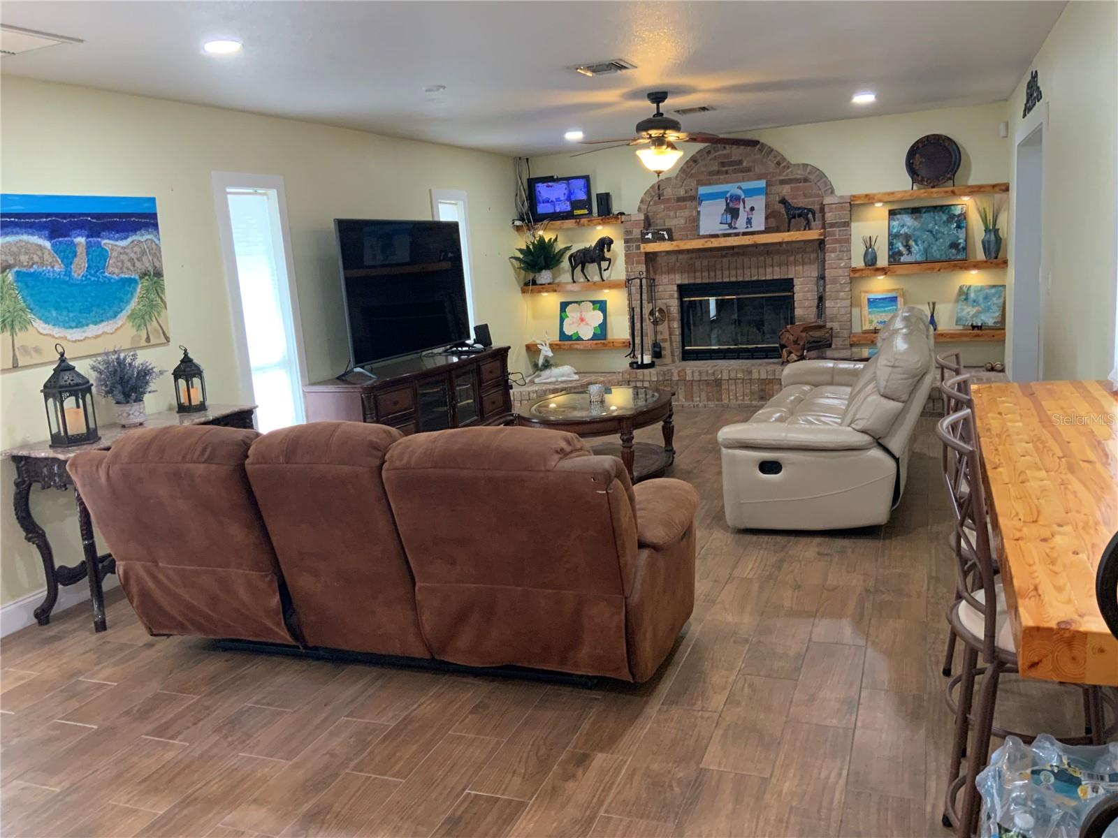 LAKEVIEW ACRES UNIT 01 - Residential