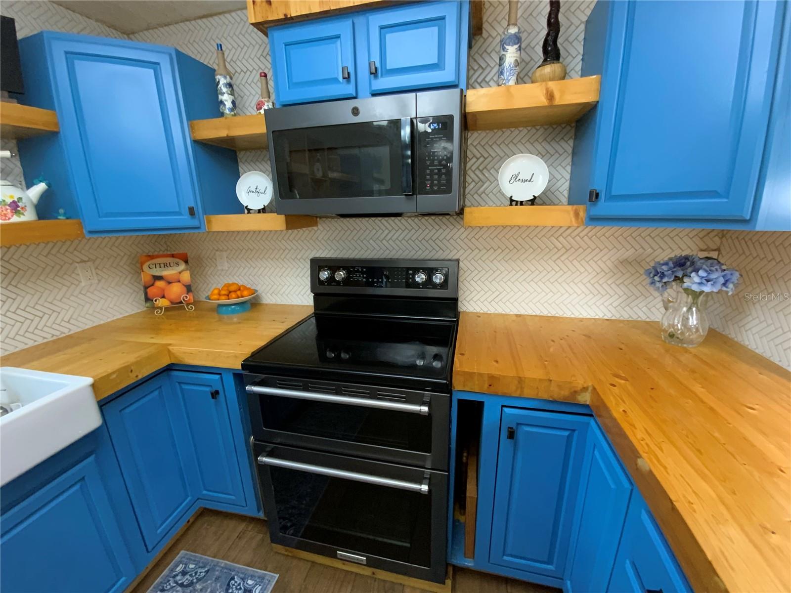 LAKEVIEW ACRES UNIT 01 - Residential