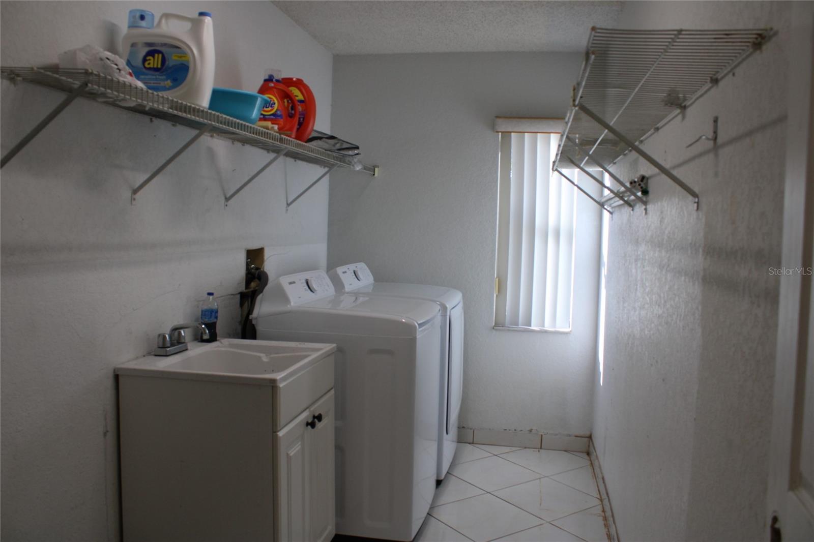 PINELLAS FARMS - Residential