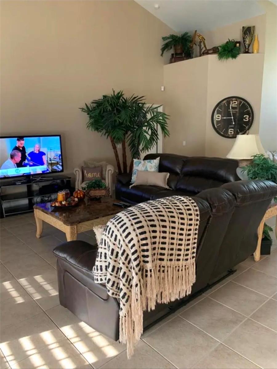 LAKE DEESON WOODS - Residential Lease