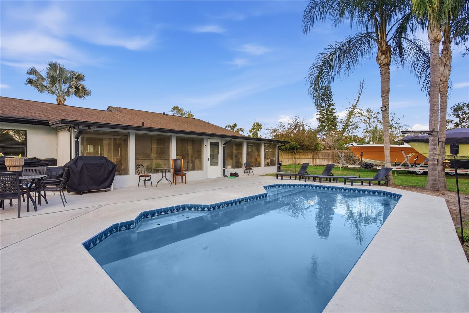 CARROLLWOOD MEADOWS UNIT V - Residential Lease