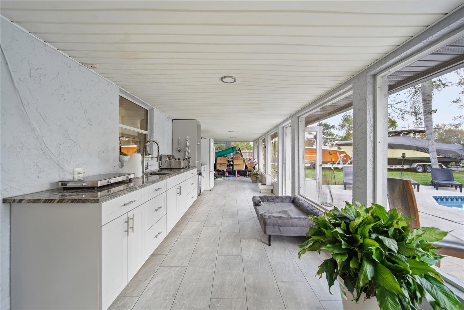 CARROLLWOOD MEADOWS UNIT V - Residential Lease