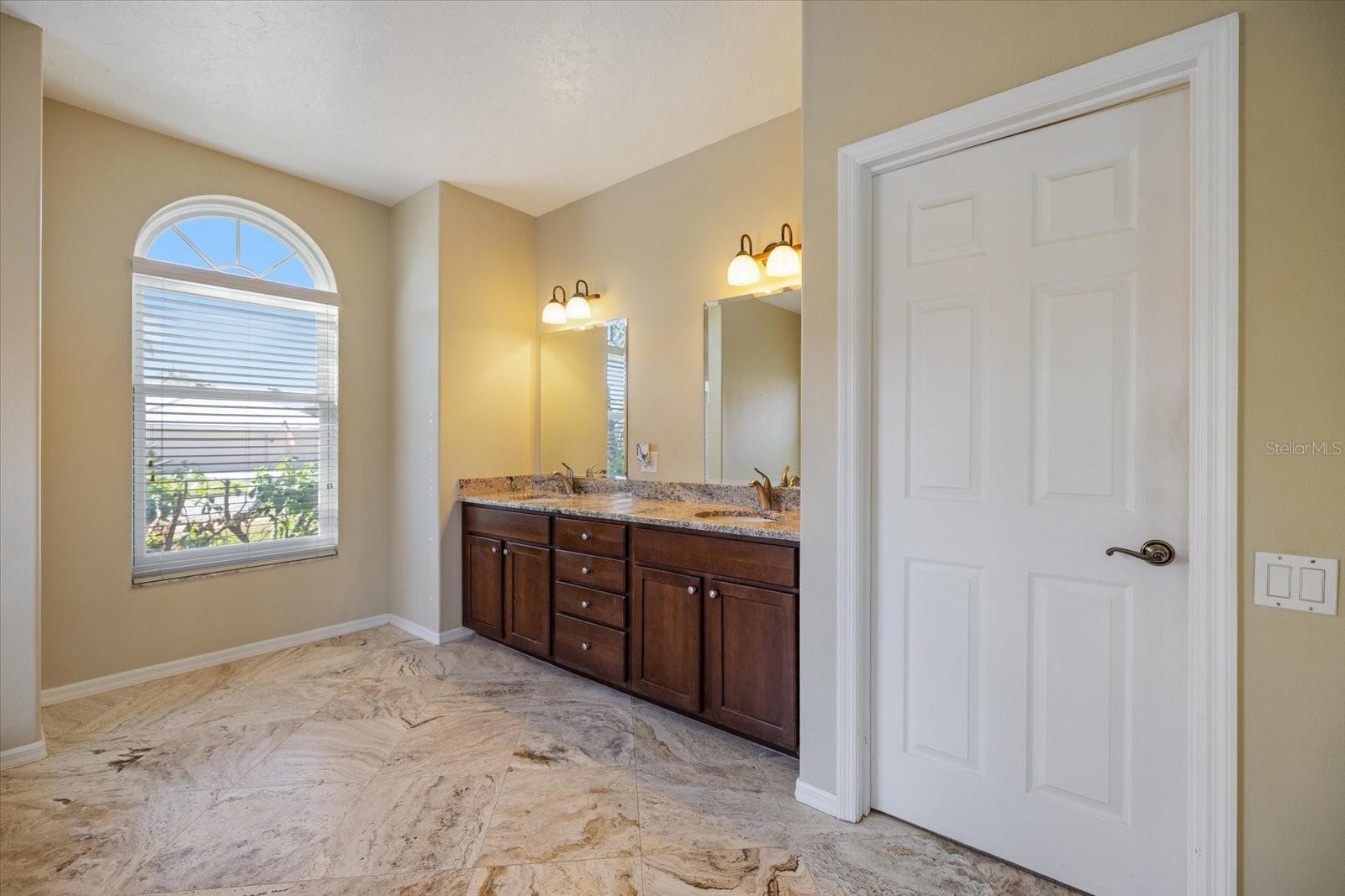 DEER CREEK - Residential