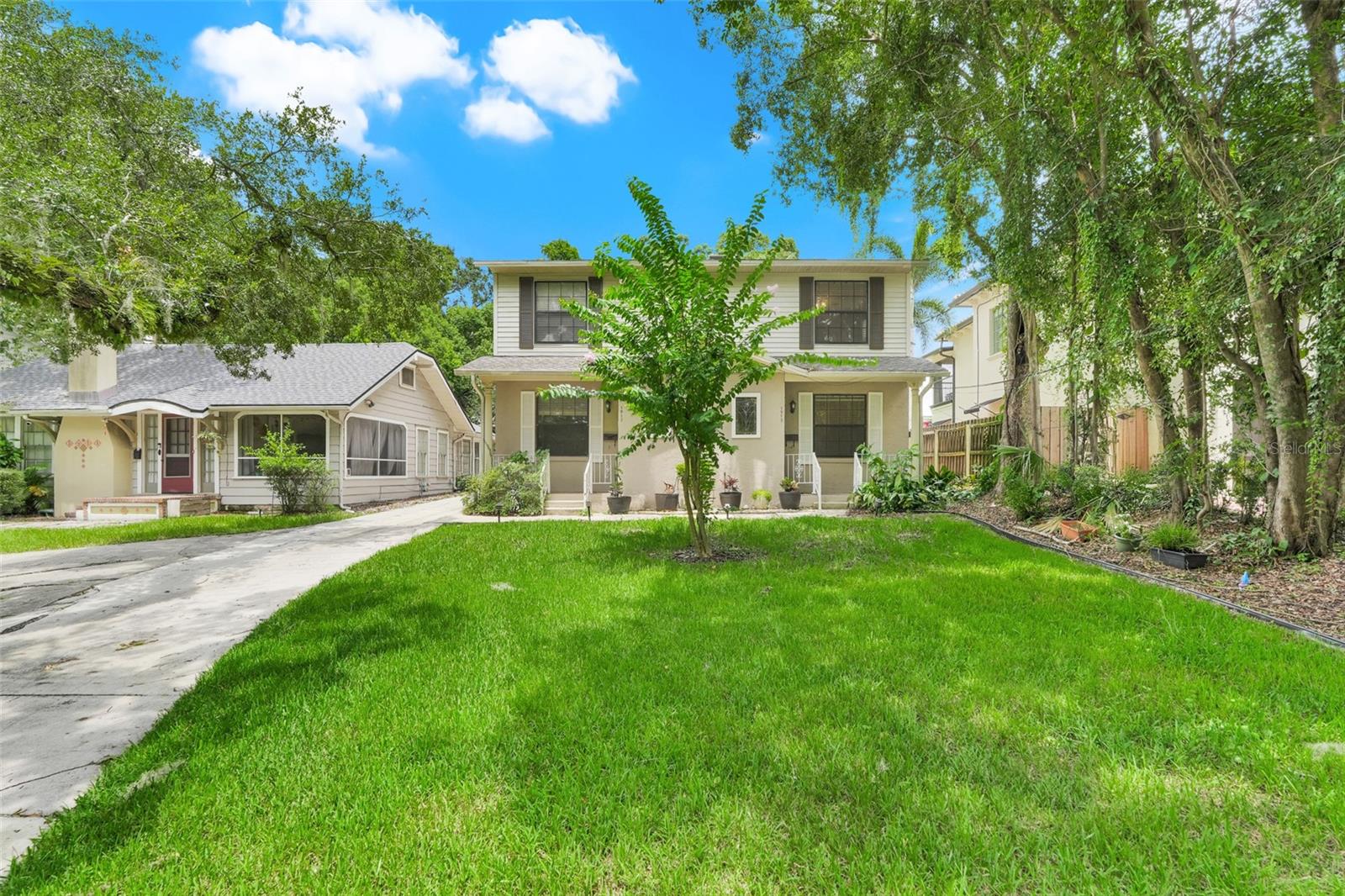 1913 E CENTRAL BOULEVARD