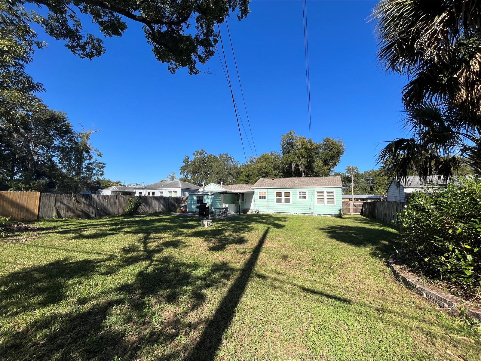 COLLEGE PARK FOURTH ADD - Residential Lease