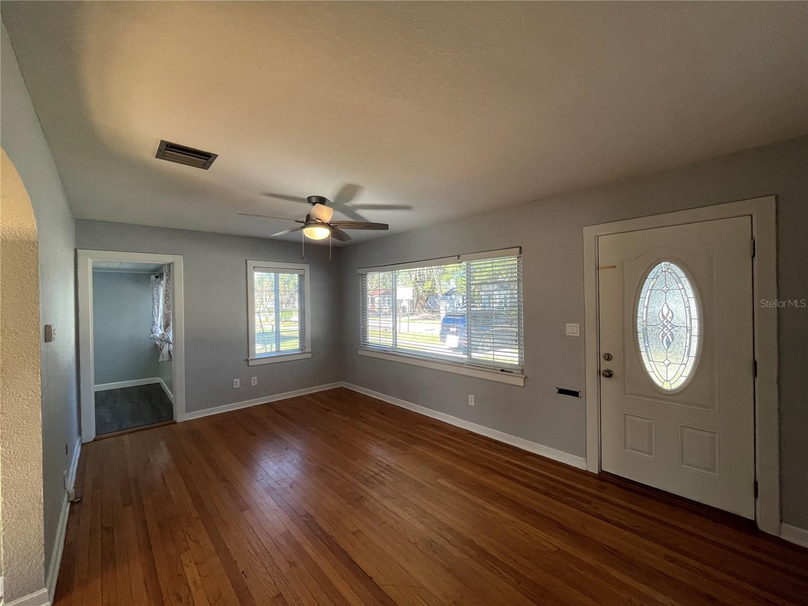 COLLEGE PARK FOURTH ADD - Residential Lease