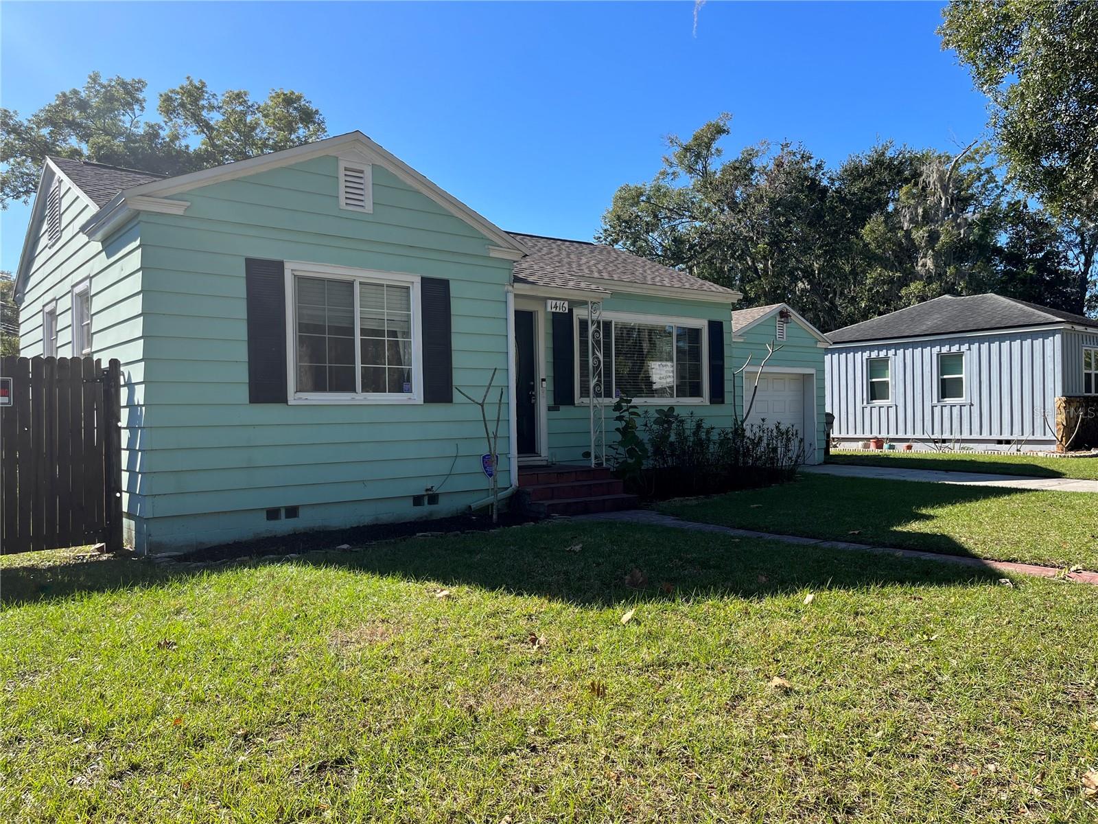 COLLEGE PARK FOURTH ADD - Residential Lease