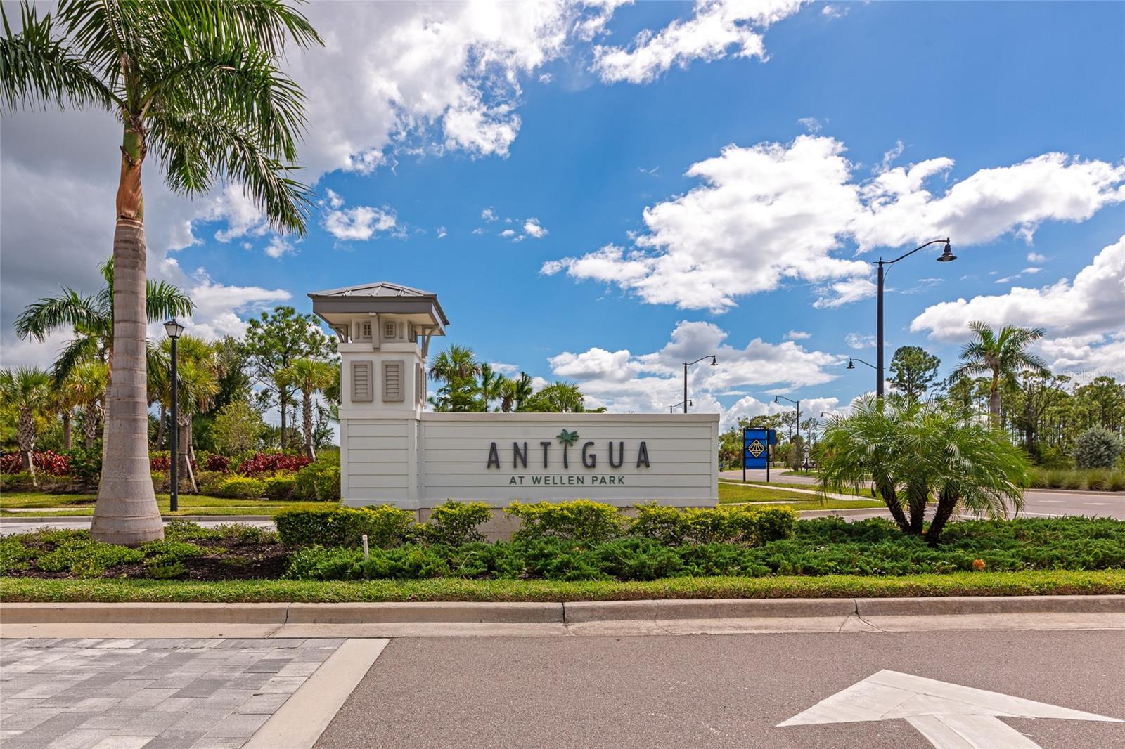 ANTIGUA/WELLEN PARK - Residential
