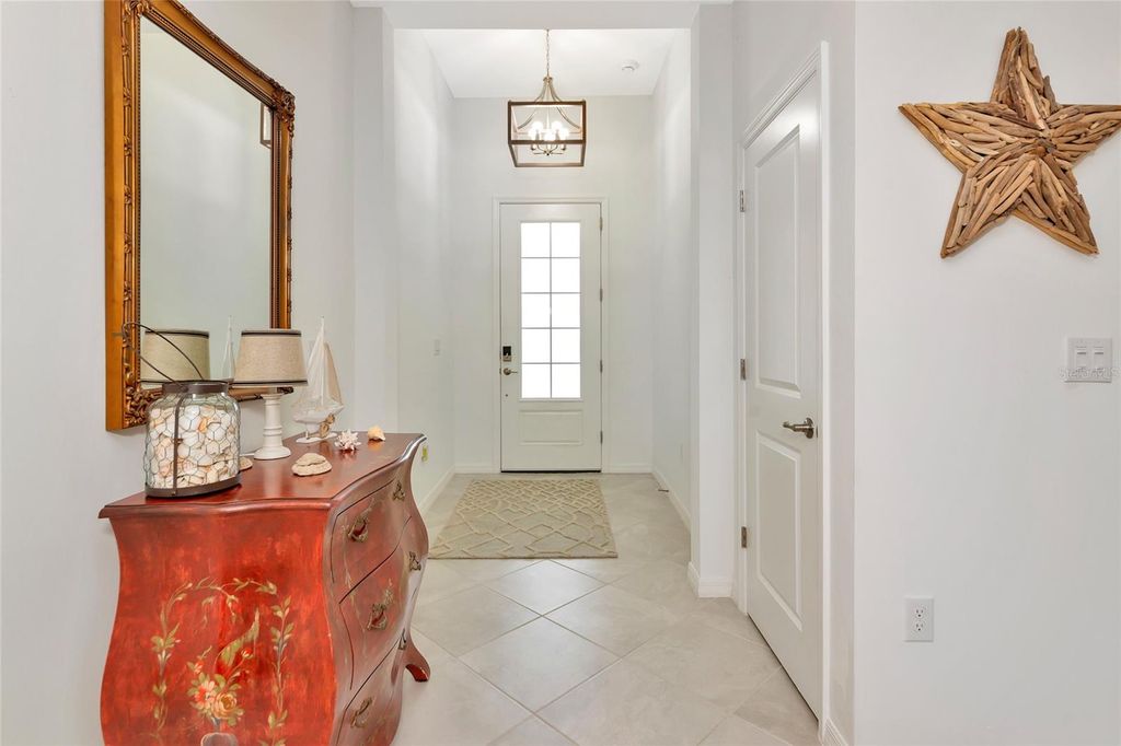 Photo of 11375 Burgundy Drive, Venice, FL 34293 (MLS # N6140943)