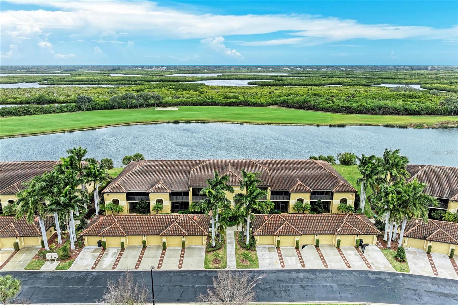 RIVER STRAND - Residential