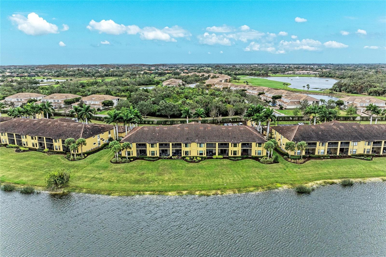 RIVER STRAND - Residential