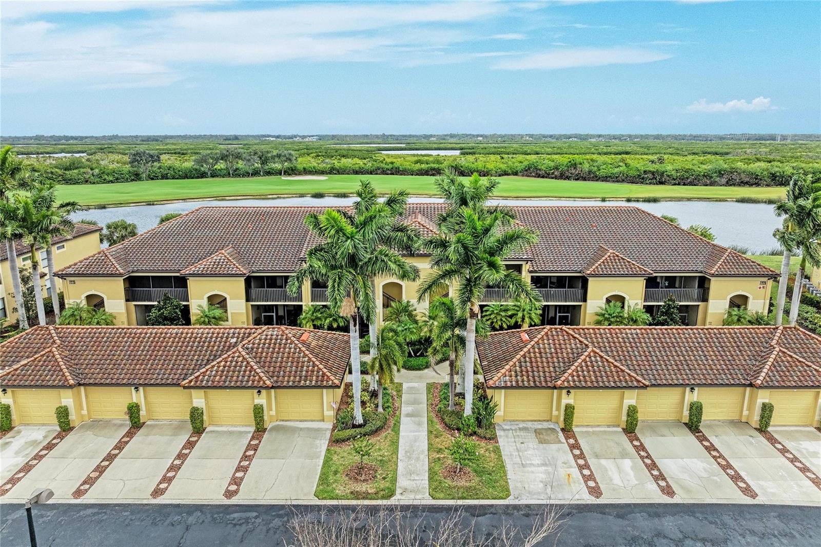 RIVER STRAND - Residential