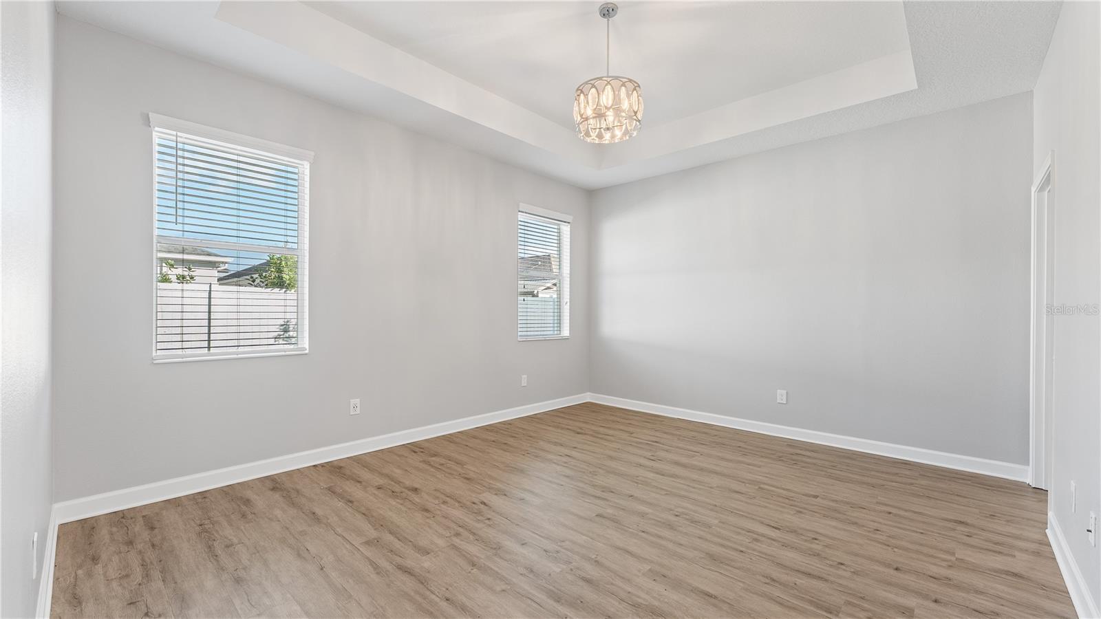 OAKS/MOSS PARK - Residential