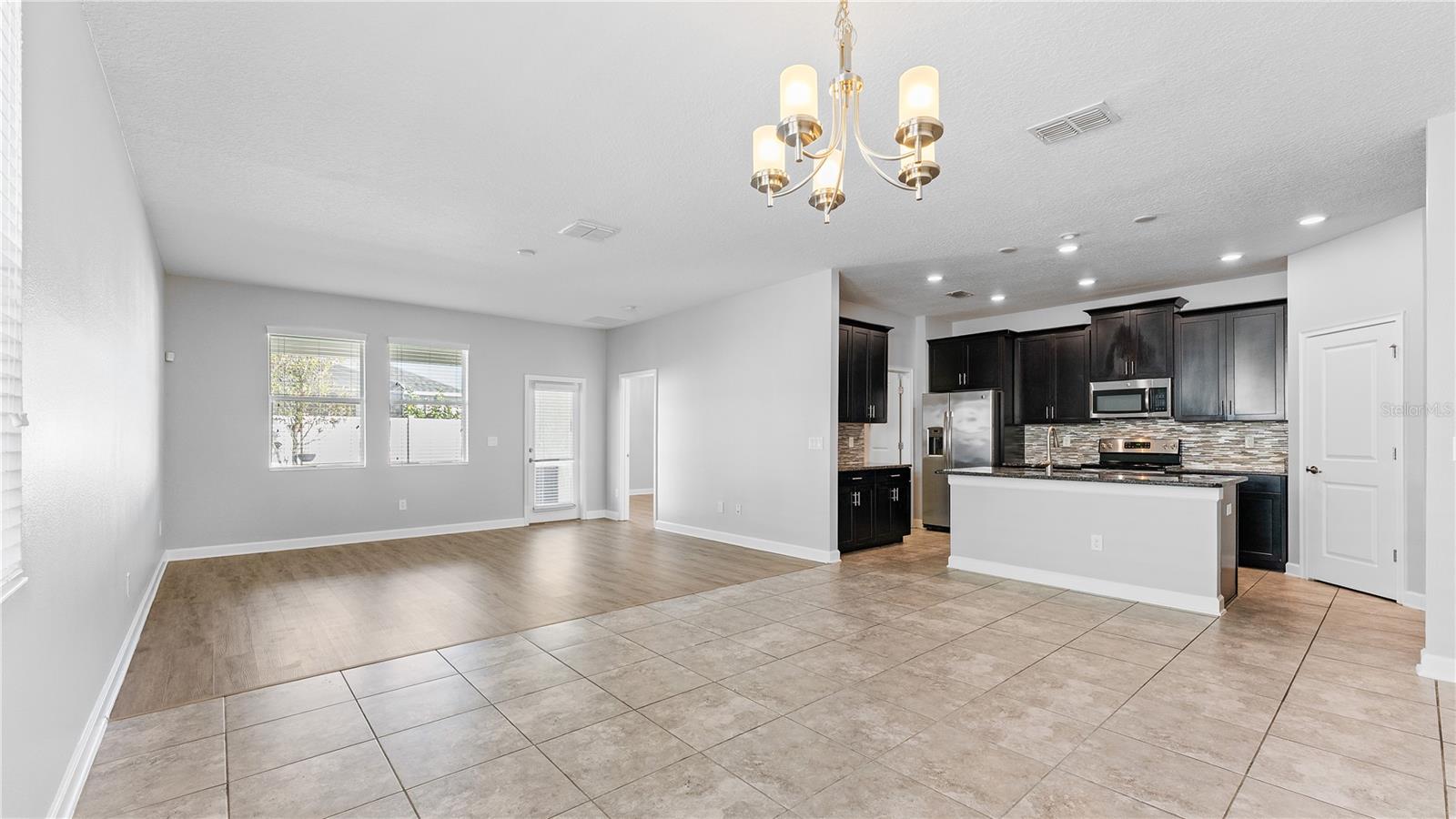 OAKS/MOSS PARK - Residential