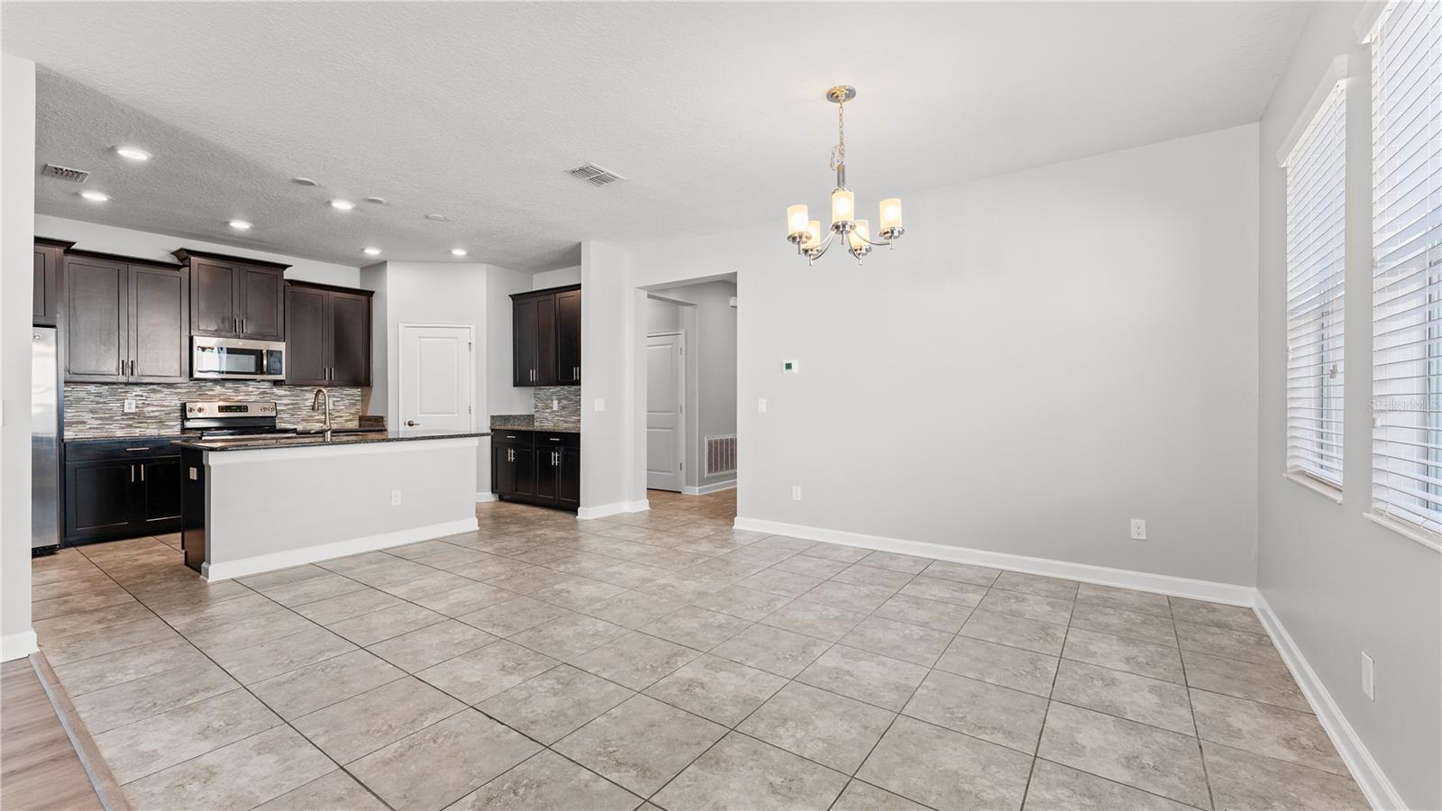 OAKS/MOSS PARK - Residential