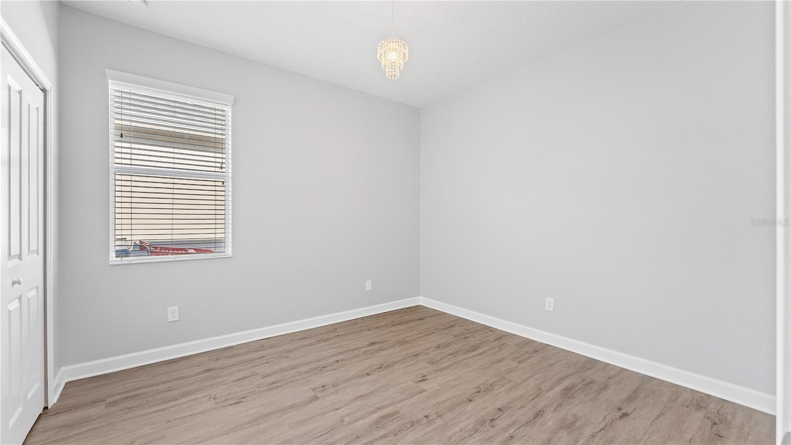 OAKS/MOSS PARK - Residential