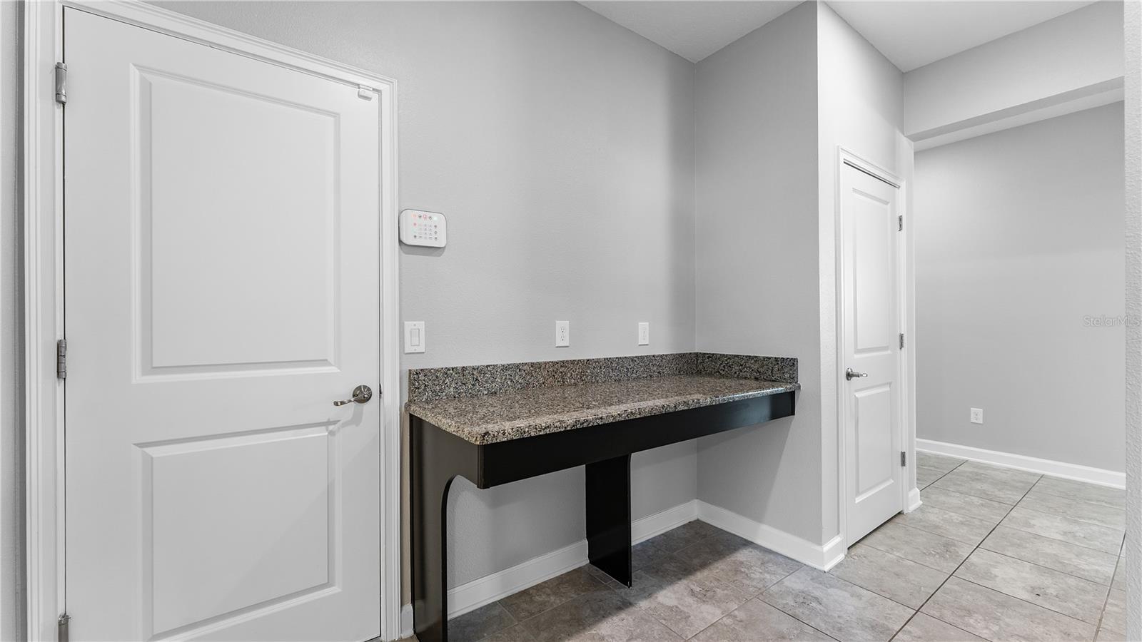 OAKS/MOSS PARK - Residential