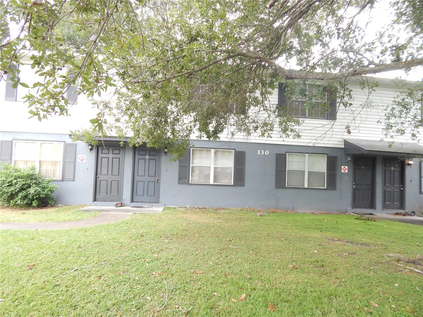 Nice two bedroom, one and a half bath apartment located in St. Cloud one block from the St. Cloud Lakefront. The living room, kitchen, laundry closet and 1/2 bath are downstairs and the two bedrooms and bath are upstairs.