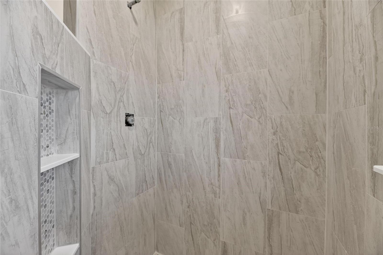 APOLLO BEACH UNIT TWO - Residential Lease