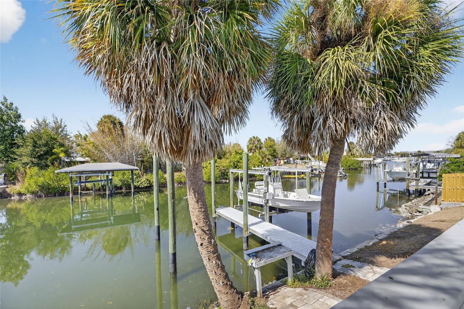 APOLLO BEACH UNIT TWO - Residential Lease