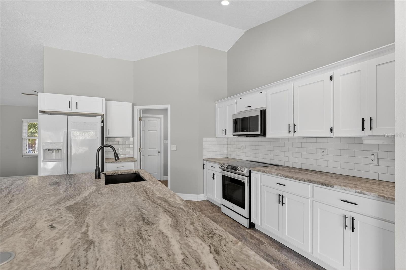 APOLLO BEACH UNIT TWO - Residential Lease