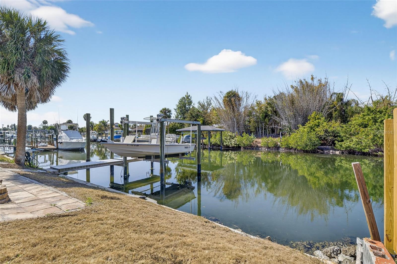 APOLLO BEACH UNIT TWO - Residential Lease