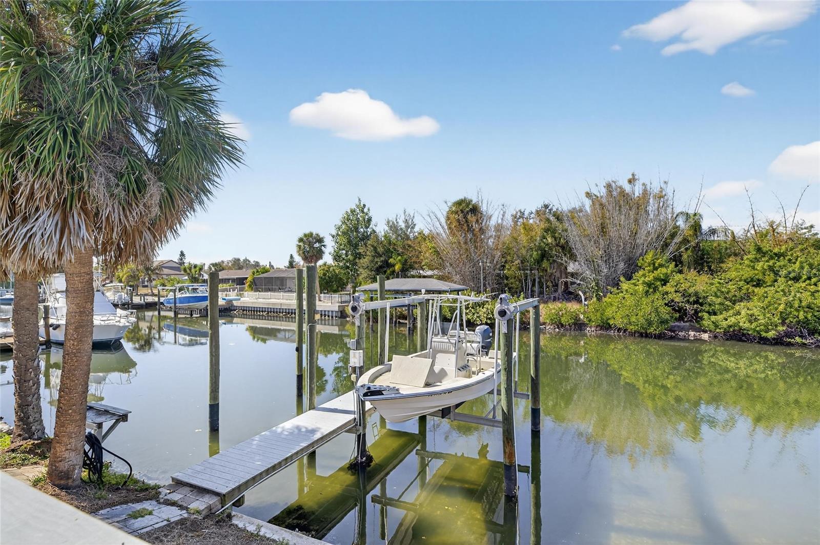 APOLLO BEACH UNIT TWO - Residential Lease