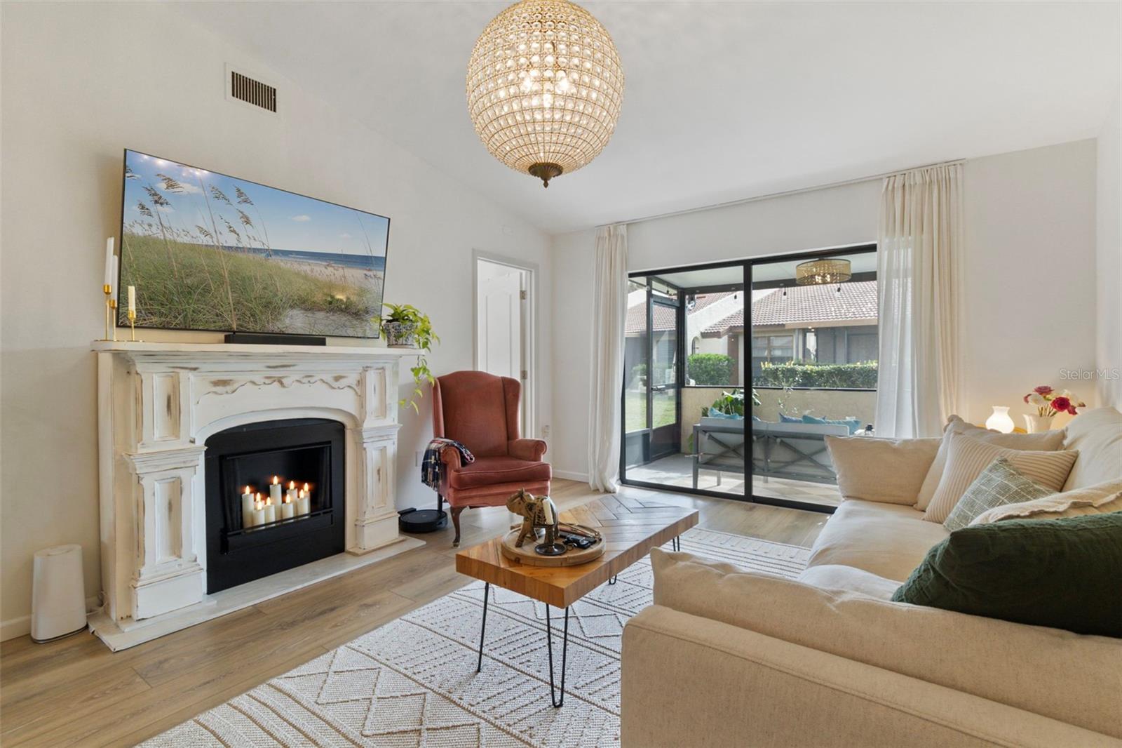 3641 LONGMEADOW 33