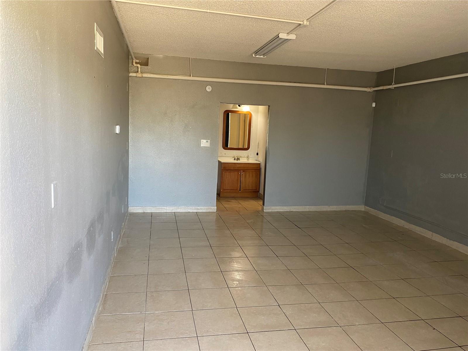 ALLIANCE - Commercial Lease