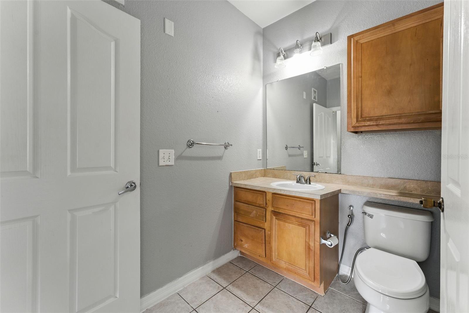 SERENATA CONDO - Residential Lease