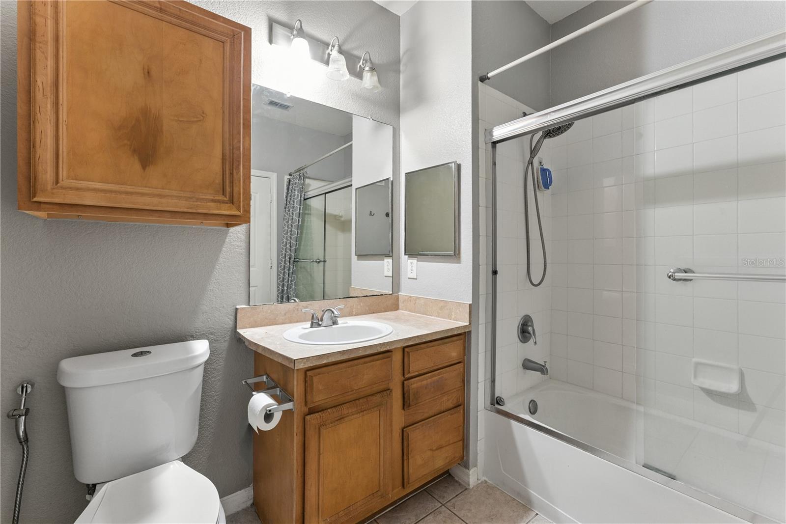 SERENATA CONDO - Residential Lease