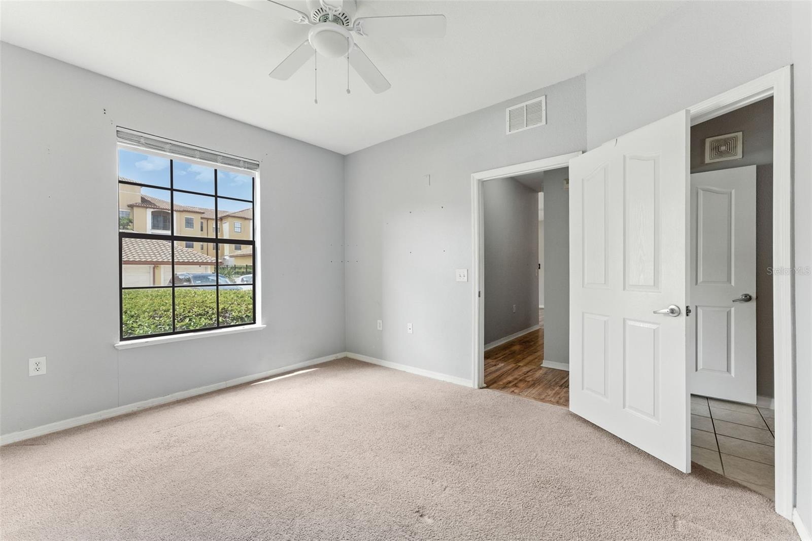 SERENATA CONDO - Residential Lease