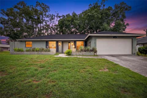 Photo of 1201 Sandalwood Drive, Plant City, FL 33563 (MLS # TB8519054)