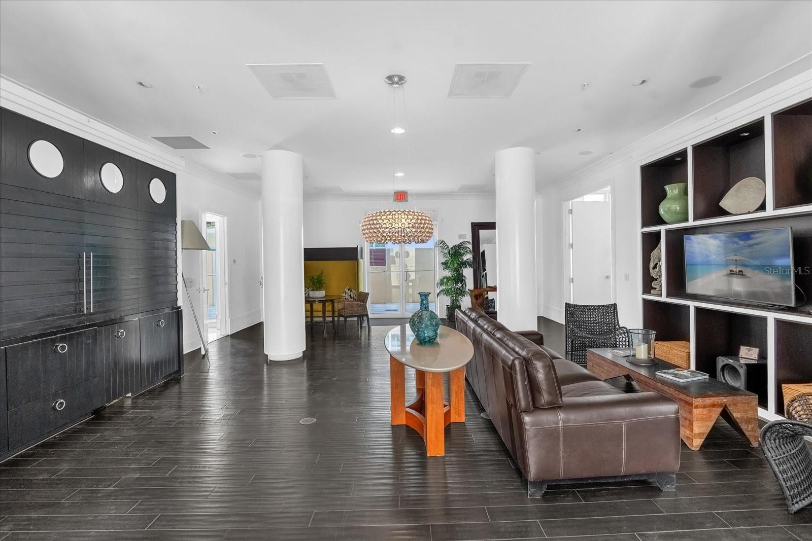 VENTANA A CONDO - Residential Lease