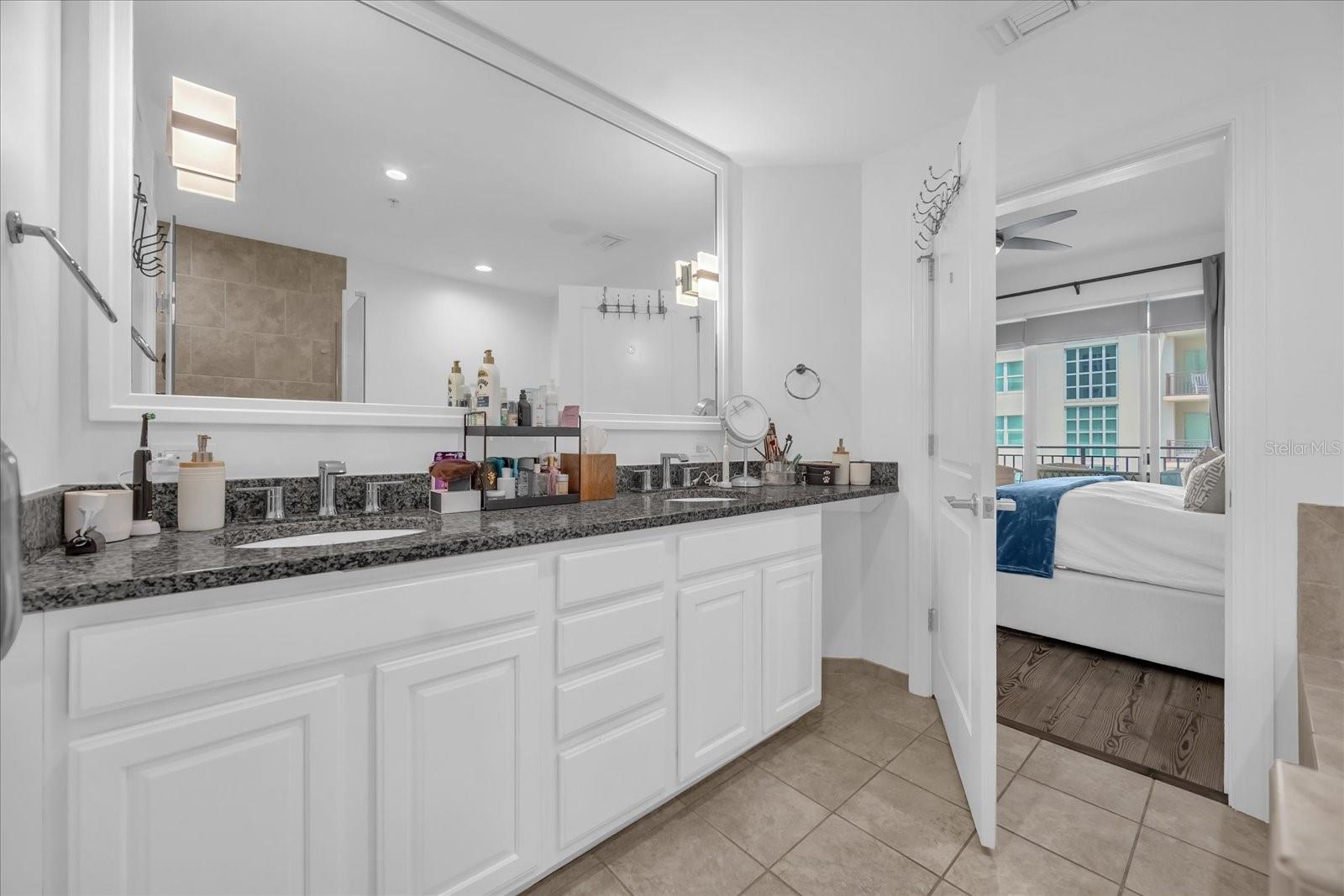 VENTANA A CONDO - Residential Lease