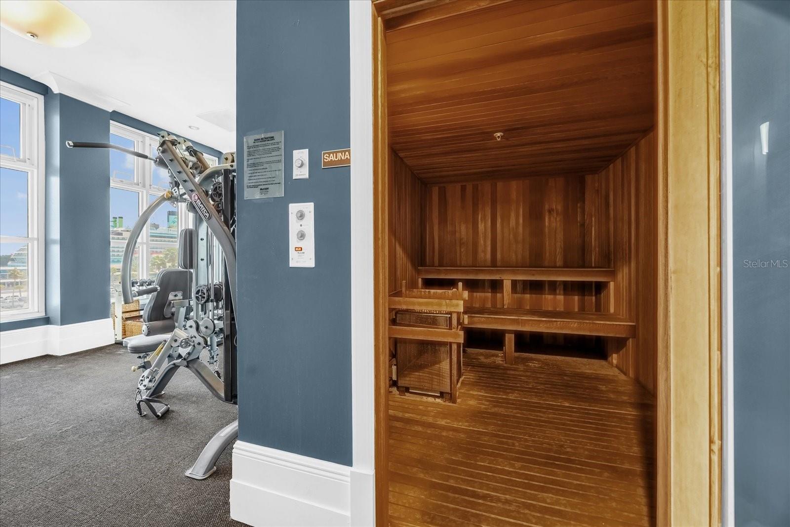 VENTANA A CONDO - Residential Lease