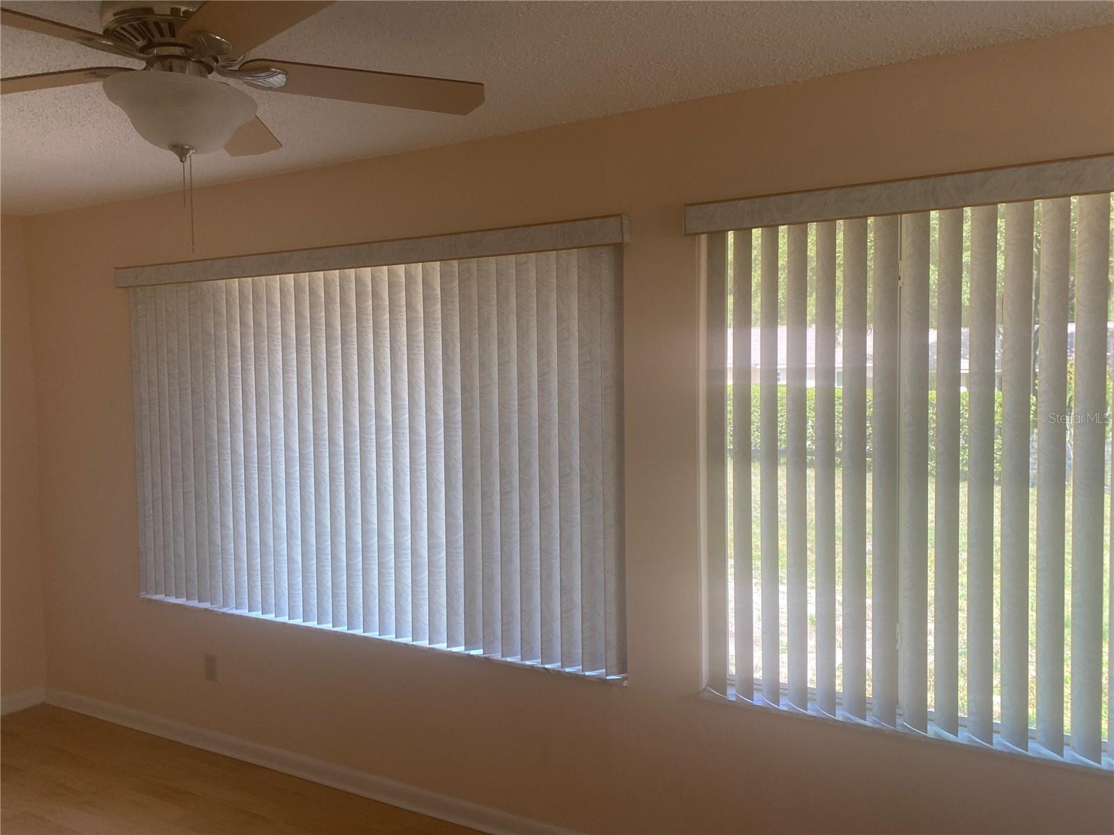 CIRCLE SQUARE WOODS - Residential