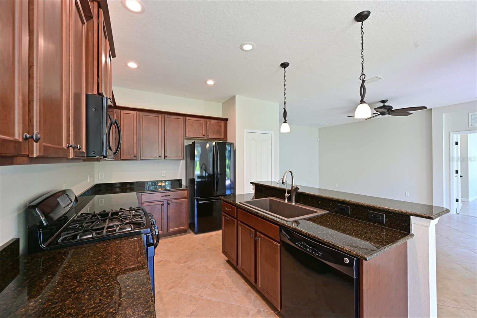 WOODBROOK - Residential