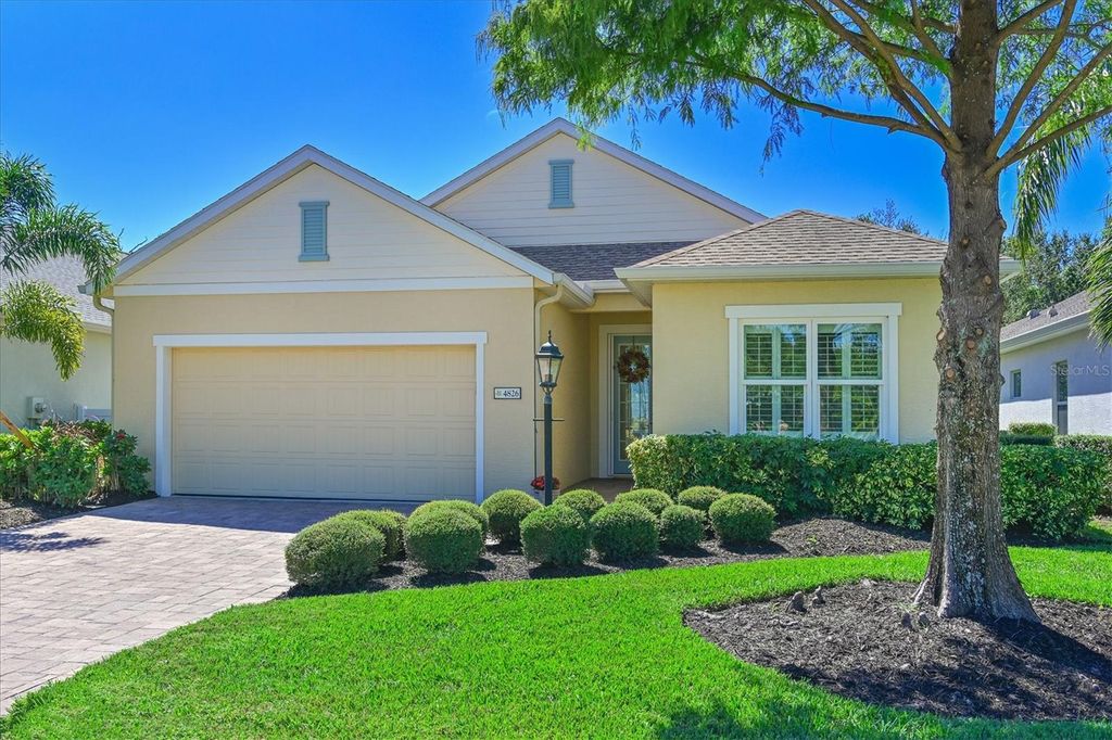 Photo of 4826 Lake Breeze Terrace, Sarasota, FL 34243 (MLS # A4665960)