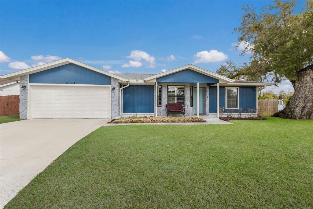 Photo of 8034 56th Court E, Palmetto, FL 34221 (MLS # A4682768)