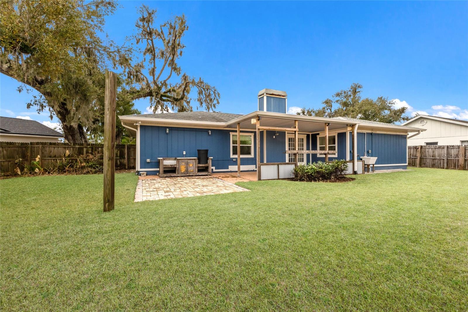 VILLAGES OF THOUSAND OAKS VILLAGE IV & V - Residential