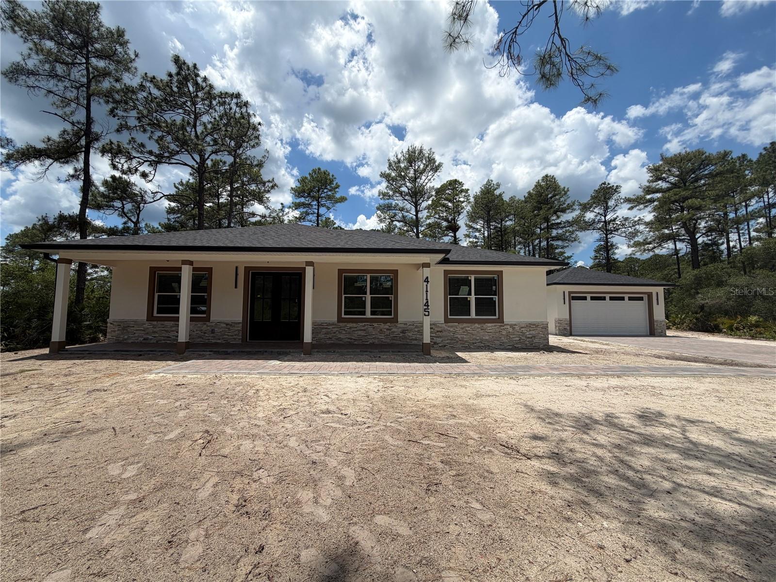 ROYAL TRAILS UNIT 01 - Residential