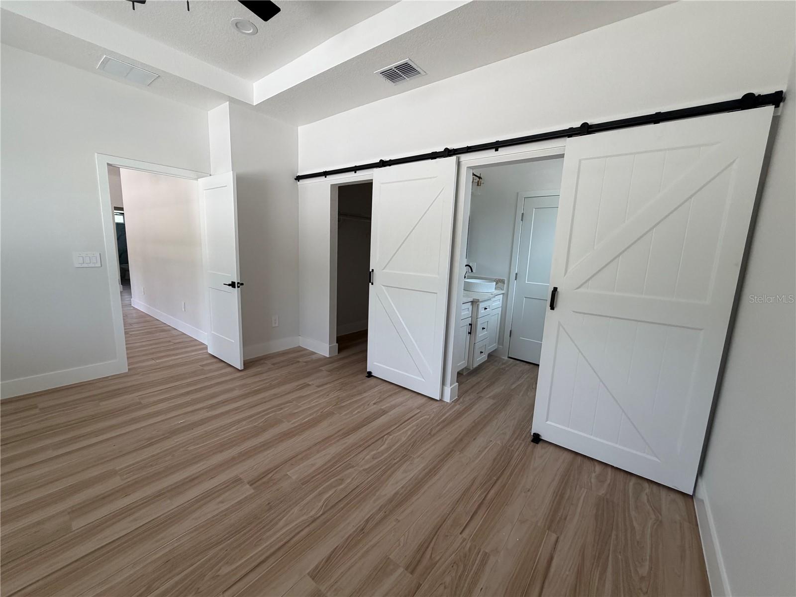 ROYAL TRAILS UNIT 01 - Residential