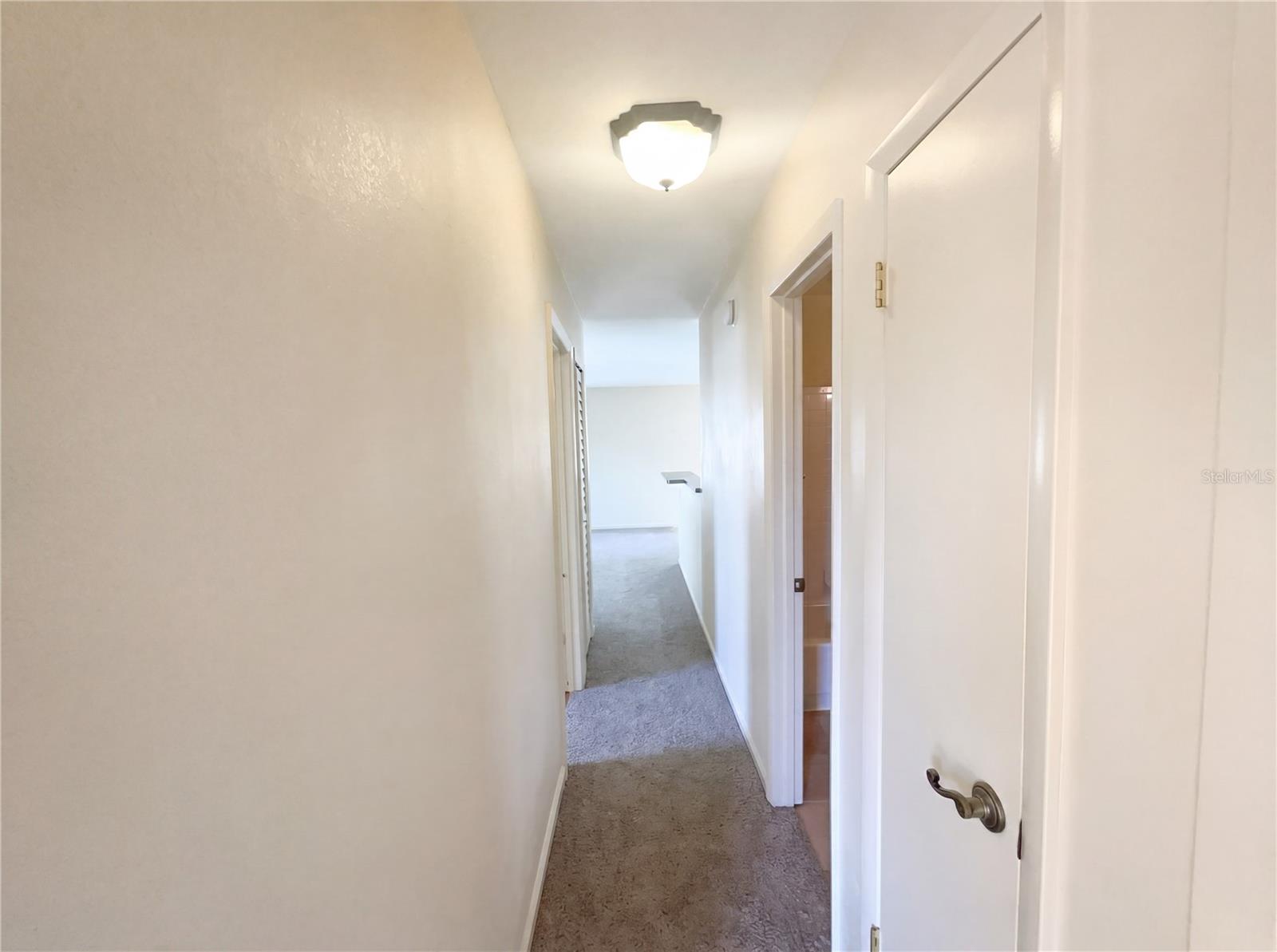 OAKWOOD SHORES - Residential