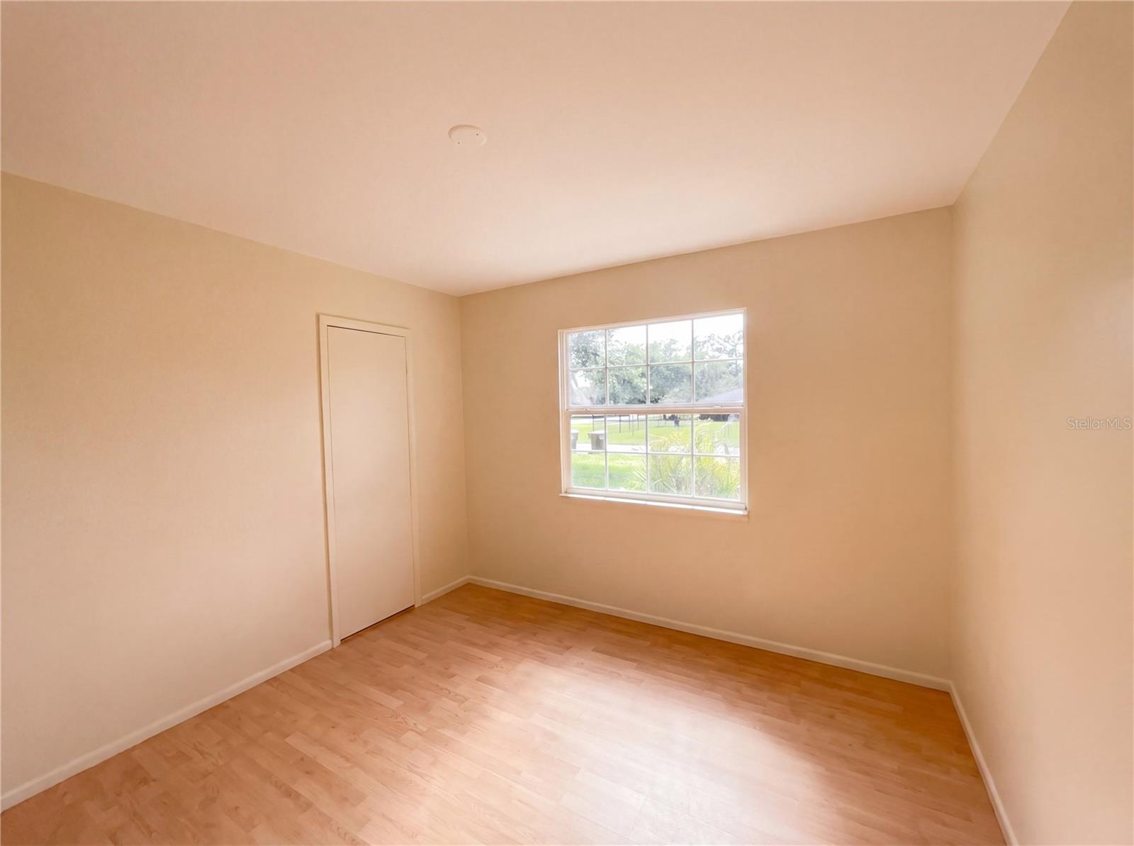 OAKWOOD SHORES - Residential