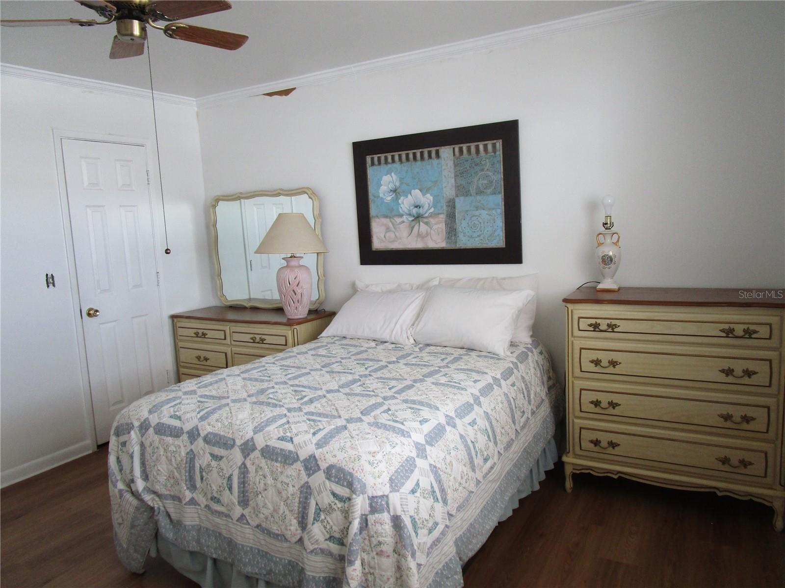 TOWN APTS CONDO - Residential