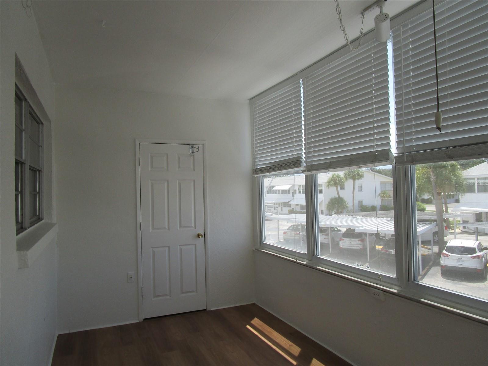 TOWN APTS CONDO - Residential