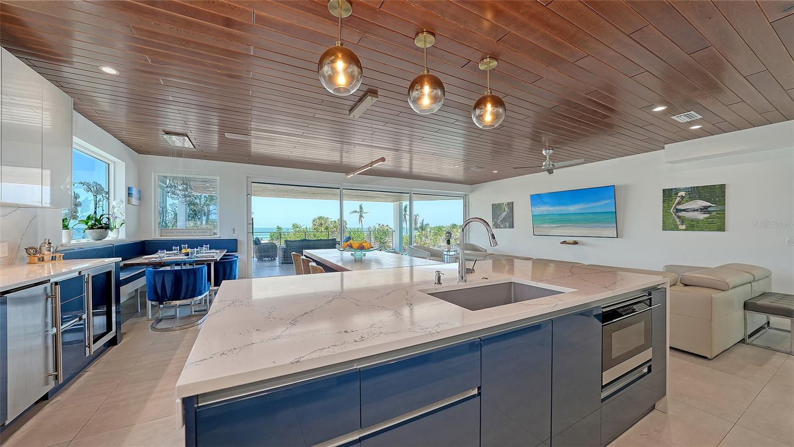 SLEEPY LAGOON - Residential